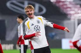 Bayern-Flirt Woltemade reagiert nach „Idioten“-Spruch von Rummenigge