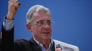 Uribe responde a peticiones de retiro: 