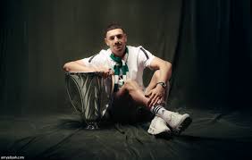 من بيكيه إلى ديميرال.. حكاية استفزاز تتجدد