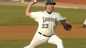 Giants Defeat Diamondbacks in Extra Innings After Verlander's Gem