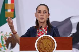 Sheinbaum sostiene reunión con gabinete legal y ampliado en Palacio Nacional