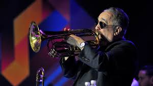 Último adiós a Willie Colón: Fans y seres queridos se despiden de la leyenda de la salsa en NY