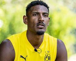 Sebastien Haller, Borussia Dortmund attacker