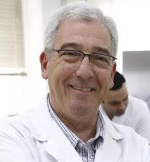 ANA GARCÍA El catedrático de Anatomía Patológica de la Universidad de Murcia (UMU) Vicente Vicente Ortega ha sido nombrado oficialmente director del ... - 2011-06-25_IMG_2011-06-25_20:47:47_dmu008mur001