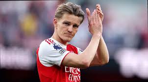 Scholes critica táctica del Arsenal: el rol de Odegaard