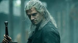 Highlander: Henry Cavill surge com visual escocês em fotos do set