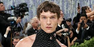 Heated Rivalry Star Connor Storrie's Met Gala 2026 Look Has a Surprise Party in the Back