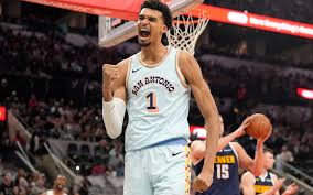 Wembanyama, Roi de la NBA en 2030? Les Coachs Prédisent! - Imagen principal del artículo