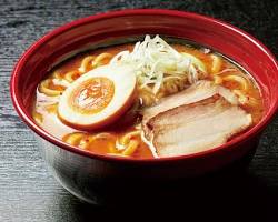 くら寿司 7種の魚介 濃厚味噌らーめんの画像