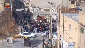 خشم و ایستادگی مردم مرودشت و فرار مزدوران سرکوبگر رژیم آخوندی