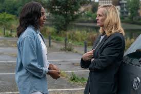 After the Hunt film review featuring Julia Roberts