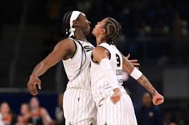 Sky break five-game losing streak, regain some mojo