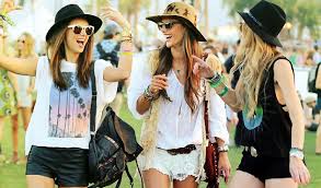 Resultado de imagem para looks para festivais