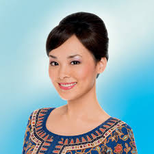 Singapore Girl PHOTO FROM SINGAPOREAIR.COM. SINGAPORE—Singapore Airlines stewardesses will now be able to fly well into their 50s after the airline agreed ... - Singapore-Girl