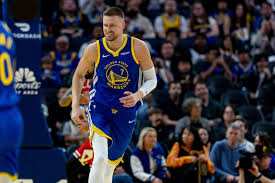Warriors Notes: Porzingis, Melton, Santos, More