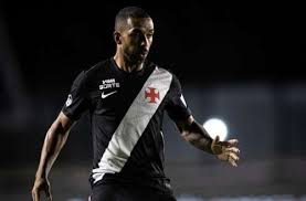 Vasco recusa proposta de clube grego pelo lateral Paulo Henrique
