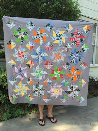 Résultat de recherche d'images pour "quilt girl holding balloons"