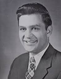 Herman A. Haus, Professor Amar G. Bose, Associate Professor Taught 6.01, 6.02. Founder of Bose Corporation - img_5394_650