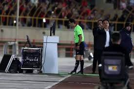 ببینید | حمله به ماشین داور بازی شمس‌آذر - پرسپولیس