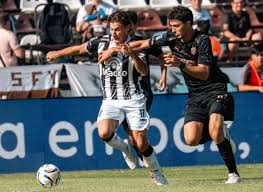 Gimnasia y Lanús se miden en el Víctor Legrotaglie