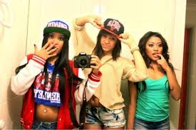 Résultat de recherche d'images pour "3 amies pour la vie swag"