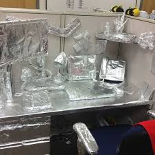 Результат пошуку зображень за запитом "как развлекаются офисные работники"