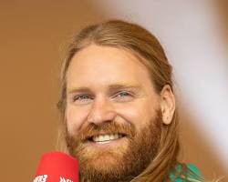 Image of Sam Ryder, singer
