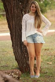 Resultado de imagem para look com short