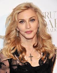 Madonna präsentiert neues Parfum &quot;Truth Or Dare&quot; in New <b>York</b> « MADBOARD - 20120413-news-madonna-truth-or-dare-macys-new-york-event-10