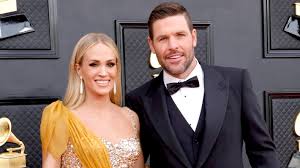 A Guide to 'American Idol' Star Carrie Underwood's Family