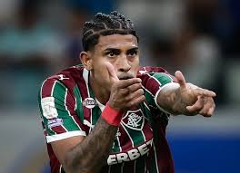 Fluminense abre placar com John Kennedy, mas gol de falta decreta empate diante do Cruzeiro