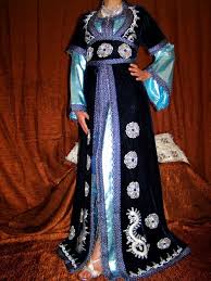 موديلات منصوريات جزائرية تركية مغربية بالصور 2014 اخر تصاميم ملابس تقليدية جزائرية تركية مغربية  - منصوريات مغربية للعرائس Images?q=tbn:ANd9GcSg256Zy8a8oeZjlp3H7whupgs2OKByxrWGpT_XtrsYAO0zT5wZ