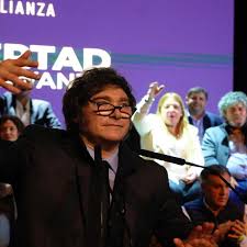 Milei en campaña: Caravana en Lomas y furcio sobre corrupción - Imagen principal del artículo