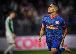 Palmeiras x Bragantino: Escalação Surpreendente e Arbitragem Definida!