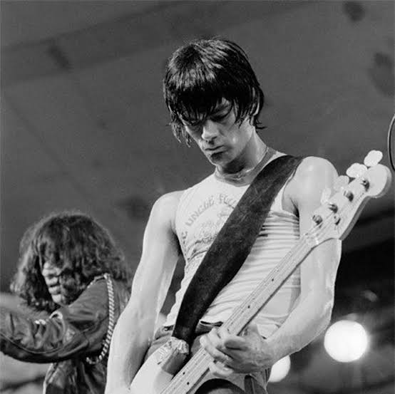 Dee Dee Ramone, 1979 - Etsy