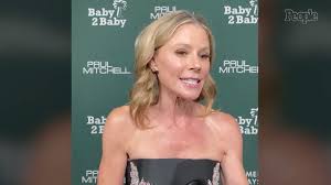 Julie Bowen Shares the Biggest Lesson That Motherhood Has Taught Her