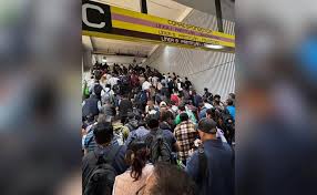 Conflicto en el Metro afecta a 2 millones de pasajeros