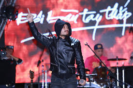 Kết quả hình ảnh cho Xúc động những bài thơ từ sáng tác của Trần Lập