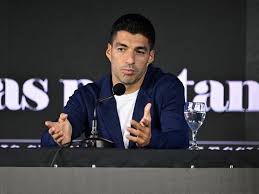 Luis Suárez confirma presença em estreia do Uruguai na Copa 2026