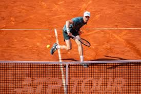 Sinner busca semi em Madri contra Jodar nesta quarta às 11h