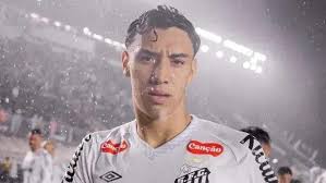 Santos tem dúvidas sobre presença de Moisés e Gabriel Bontempo no jogo contra o Botafogo pelo Brasileirão