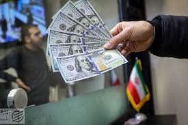 روزنامه وابسته به خامنه‌ای قطع اینترنت افغانستان را به قیمت دلار در ایران مرتبط دانست