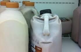 Résultat de recherche d'images pour "pareidolia"