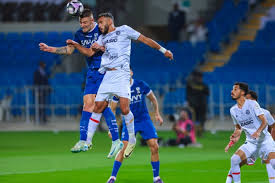 الهلال يخشى انتفاضة ضمك في الدوري السعودي