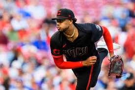 Hunter Greene To Have Bone Chips Removed From Elbow, Likely Out Until July