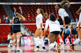 No. 5 Texas Volleyball Sweeps No. 12 Creighton at Opening Spike Classic