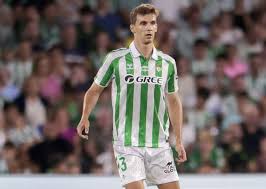 Diego Llorente sufre una fractura en la nariz en el Betis – Real Madrid
