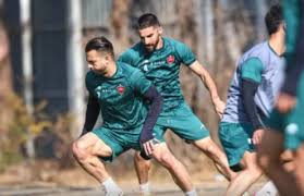 «سروش رفیعی زیر فشار تمرینات پرسپولیس؛ تورم رگ‌ها هم نتوانست او را متوقف کند»