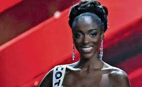 Olivia Yacé Renuncia Miss Universo