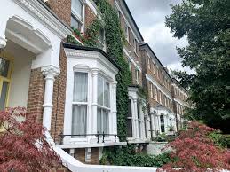 UK mortgage rates unlikely to fall much further despite expected interest rate cuts